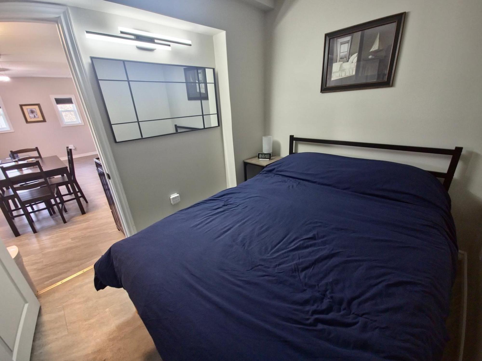 Cozy Home On A Quiet Street Minutes To Dt Kingston Bagian luar foto